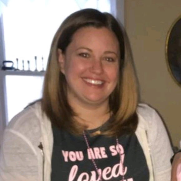 Meet your Posher, Kay - Picture 1 of 1